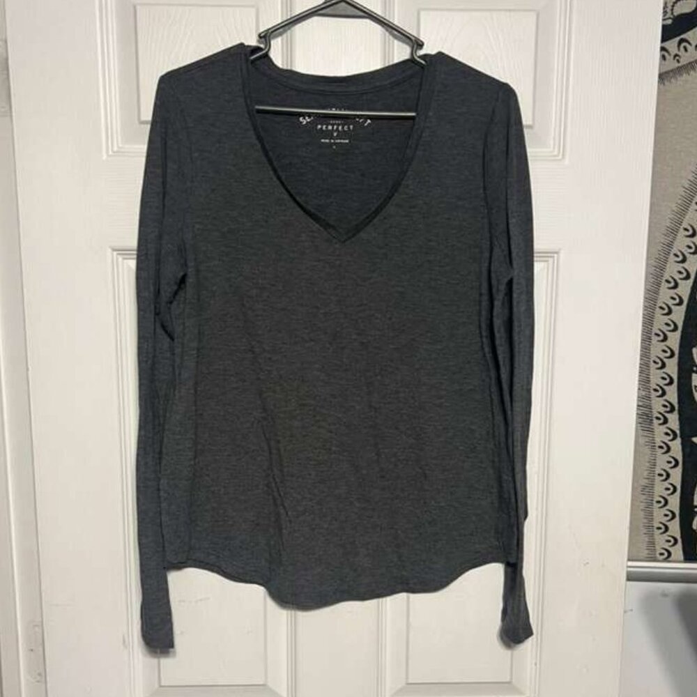 American Eagle Women’s Long Sleeve V-Neck – Seriously Soft Dark Gray, Size Large